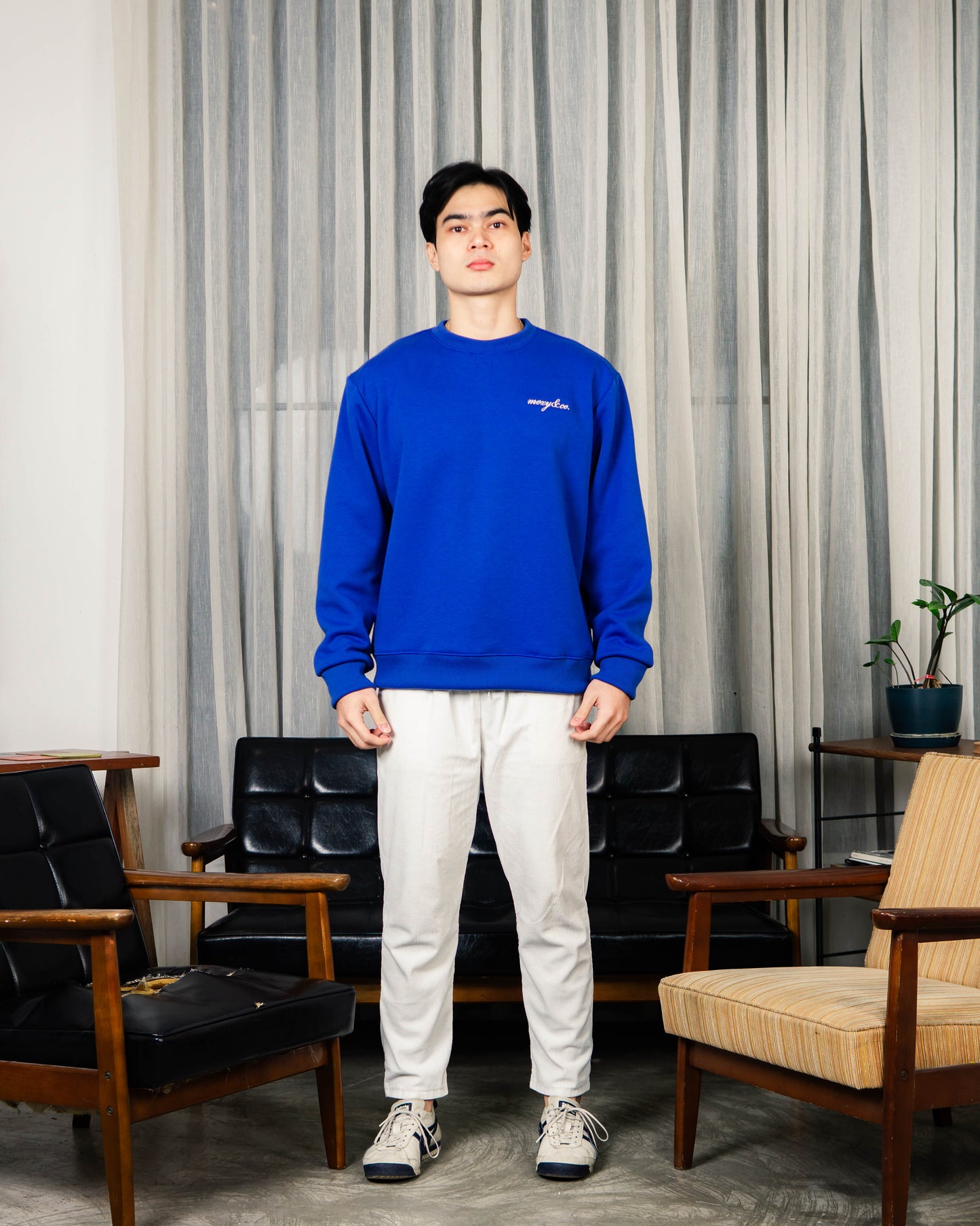mozy&co. "Still Weather" Pullover in Blue
