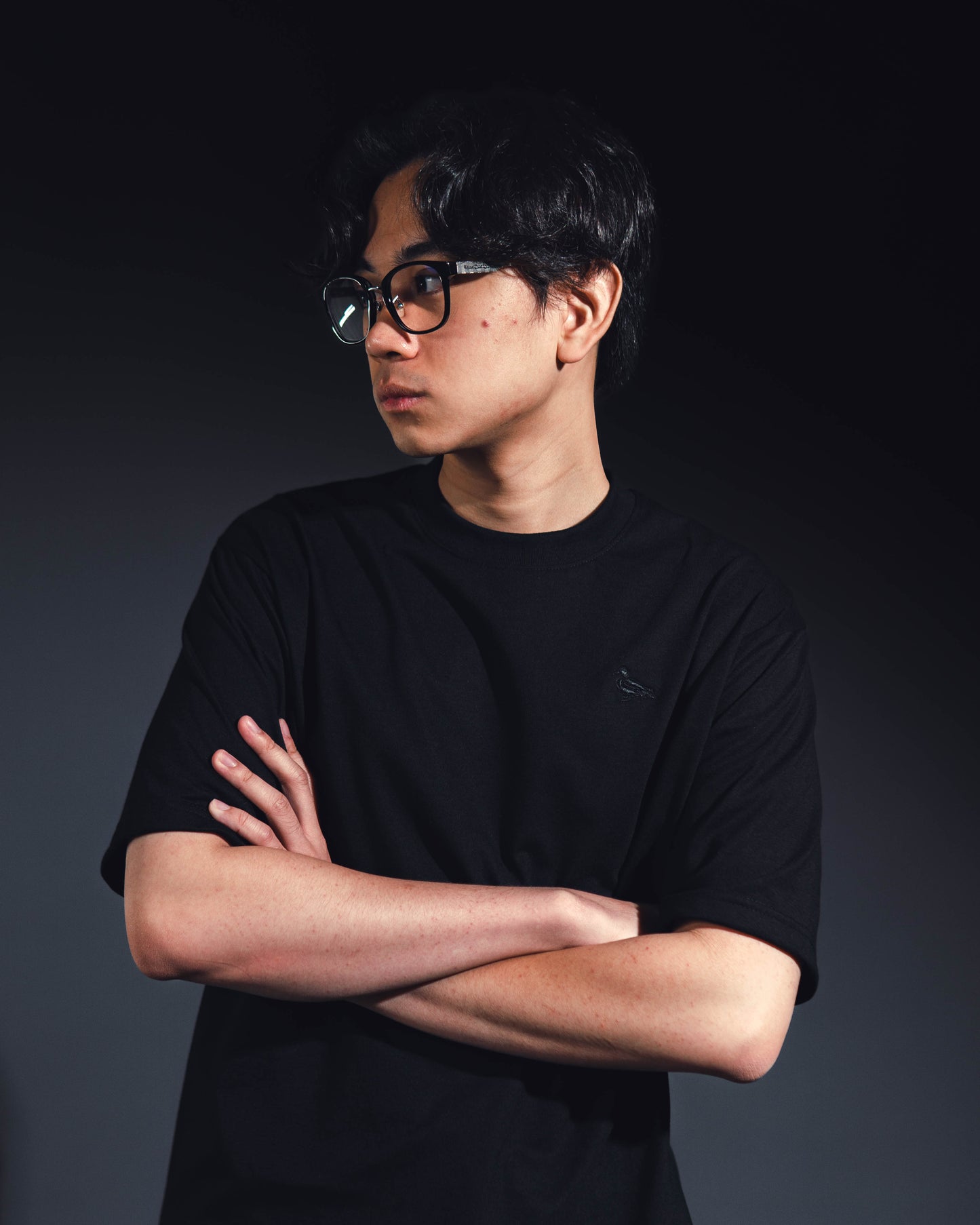 mozy&co. "Threads" Tee in Black with Black Thread